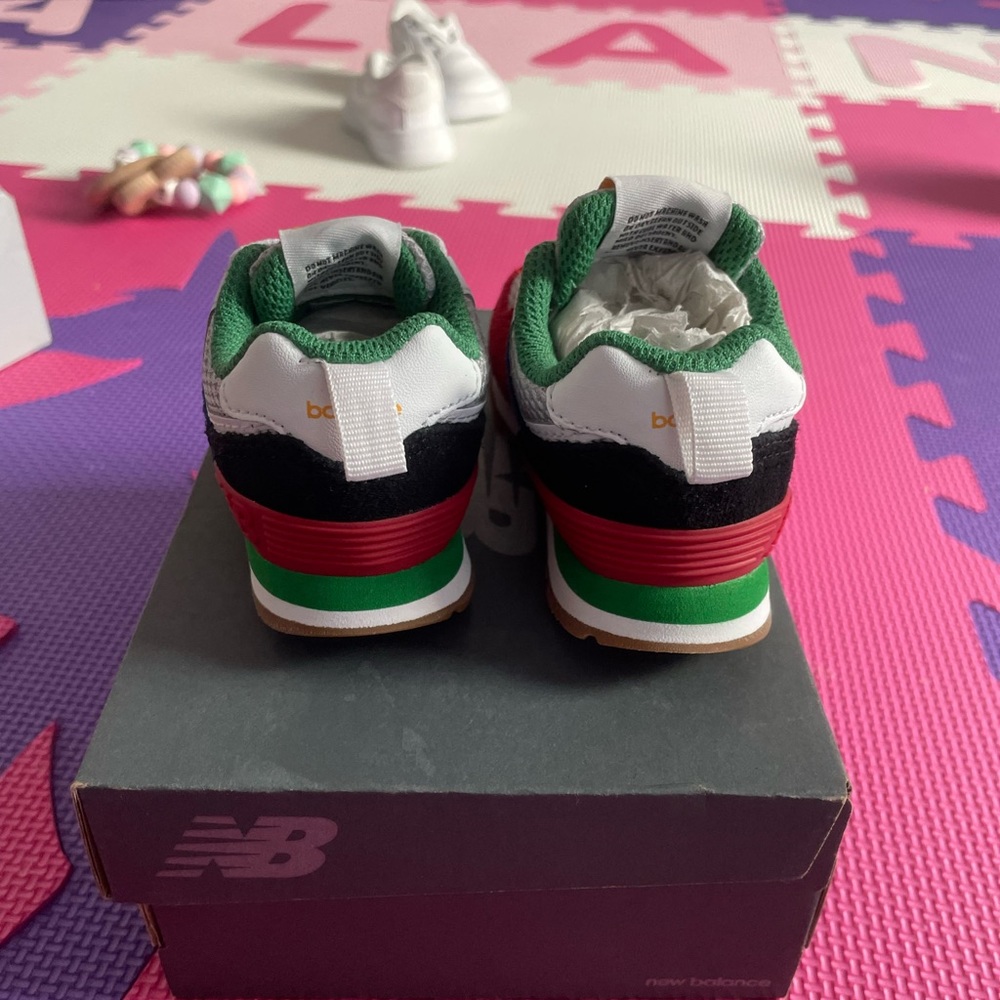 Infant sneaker brand new